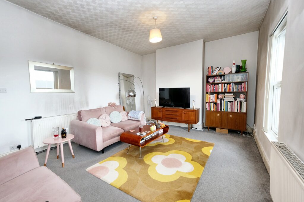 Liverpool Road, Eccles, M30
