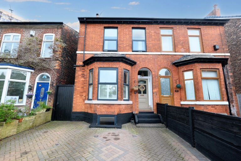 Russell Street, Eccles, M30