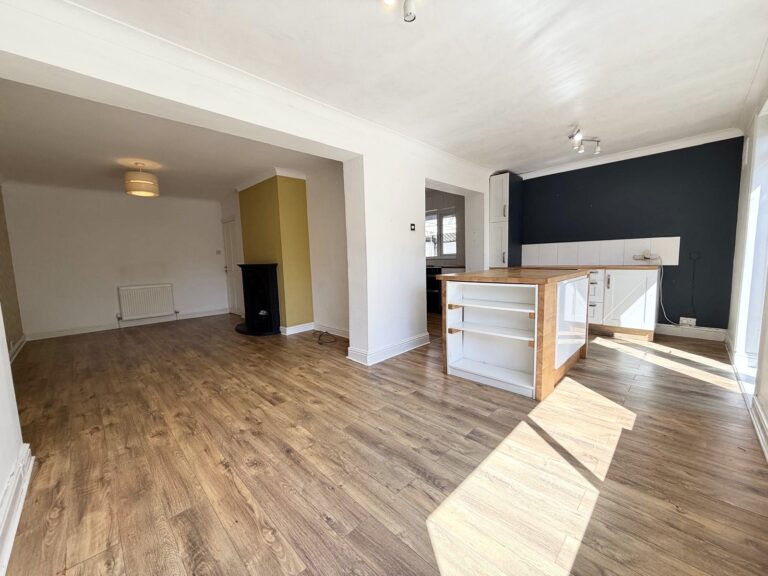 Brierley Road West, Swinton, M27