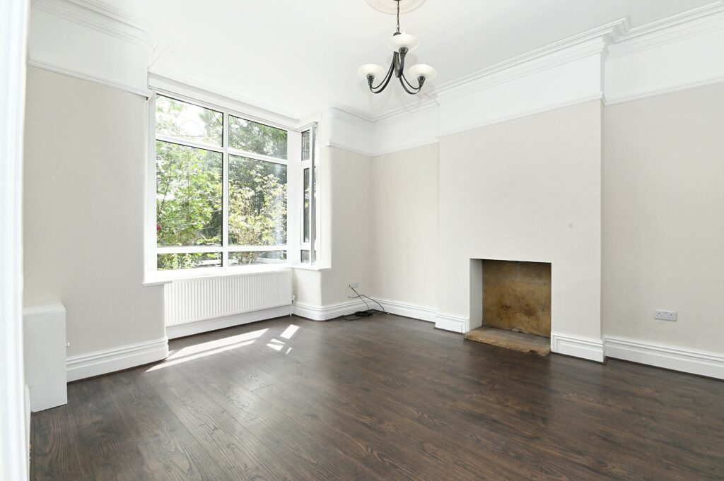 Station Road, Kearsley, BL4