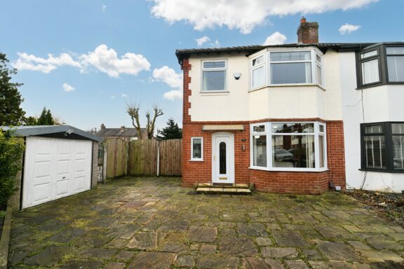 Hawthorn Drive Image