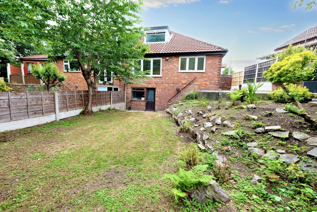 Mayhill Drive, Salford, M6