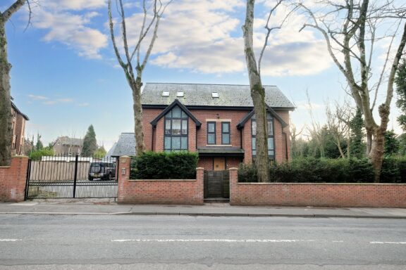 Monton Road Image