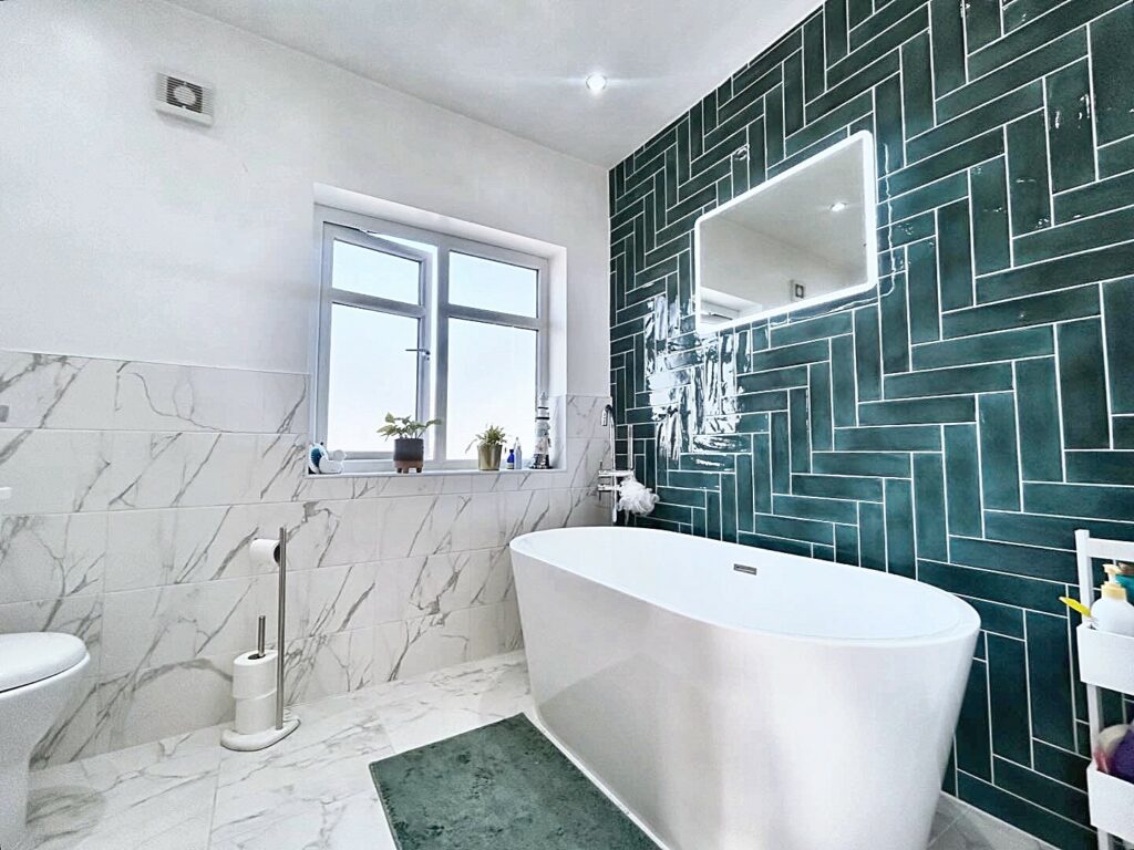 Lambton Road, Worsley, M28