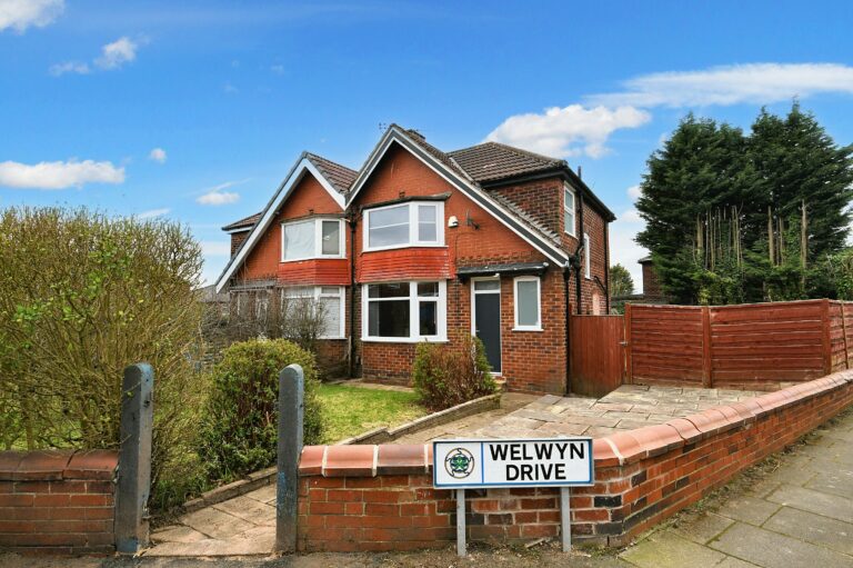 Welwyn Drive, Salford, M6