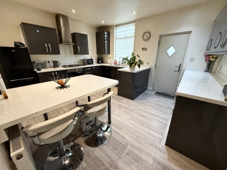 Entwisle Street, Swinton, M27