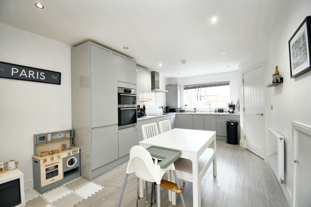 Crimson Gardens, Eccles, M30