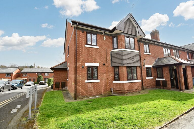 Thistledown Close, Eccles, M30