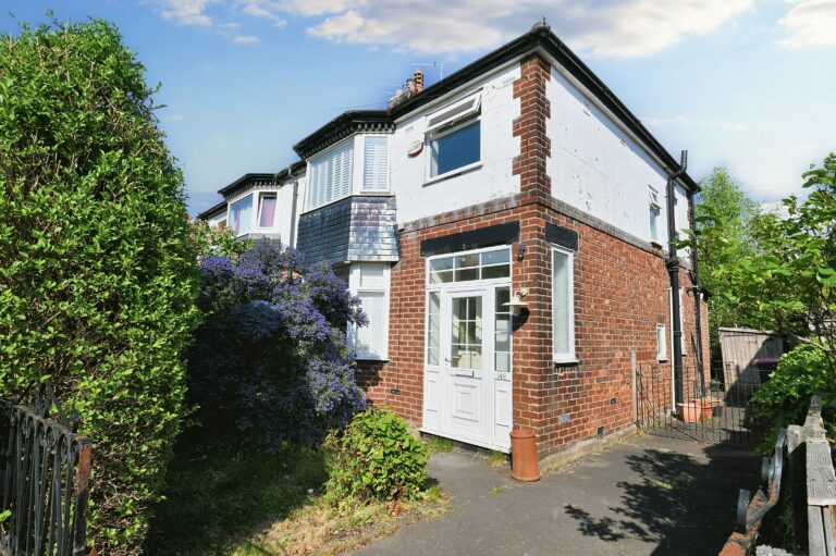 Derby Road, Salford, M5