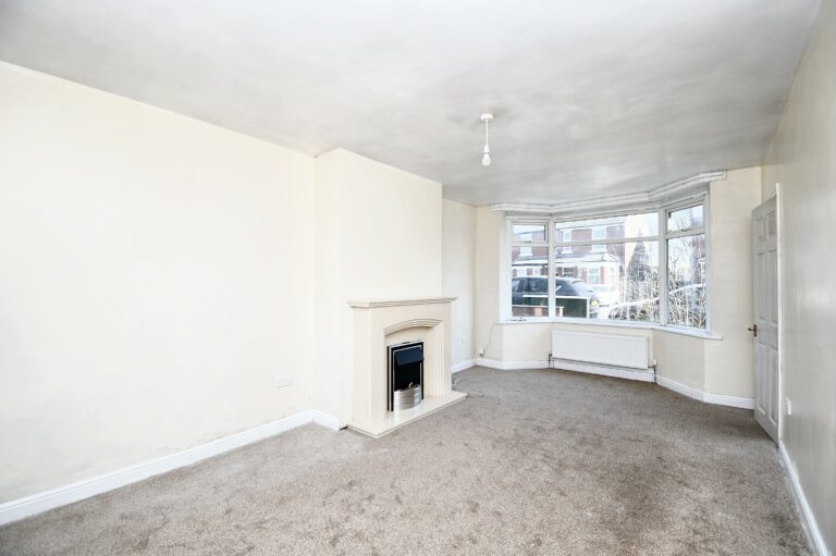 Liverpool Road, Irlam, M44