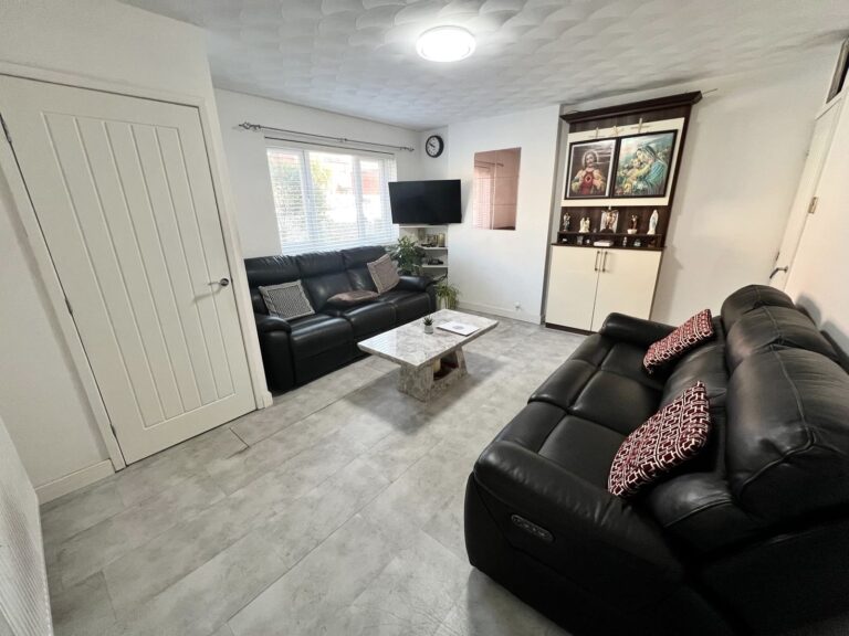 Pentlands Avenue, Salford, M7