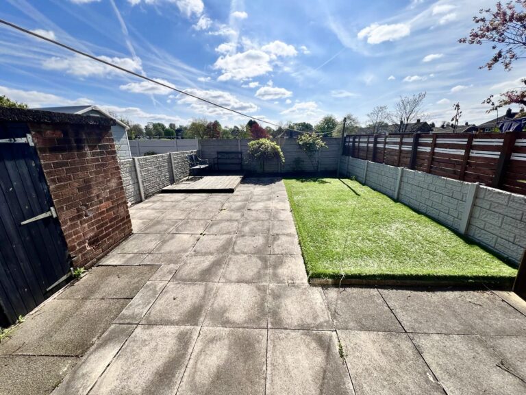 Conway Avenue, Swinton, M27