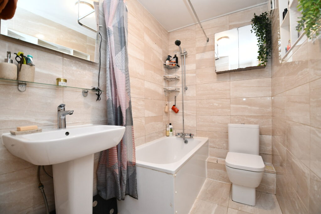 Eccles New Road, Kielder Square, M5