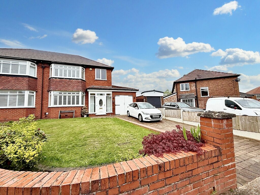 Solway Close, Swinton, M27