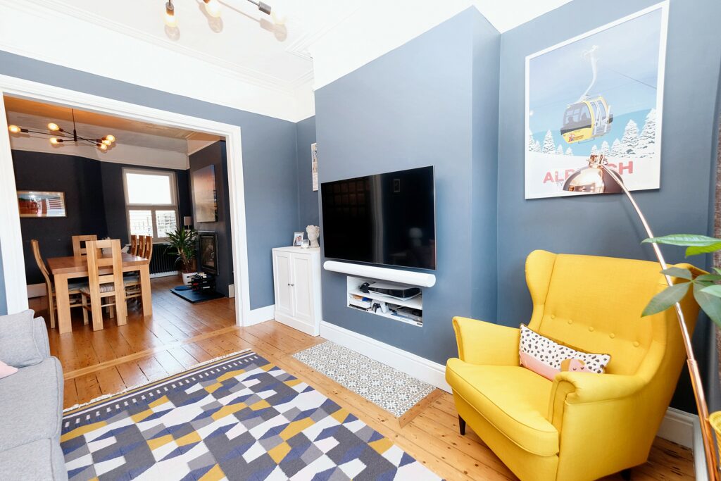 Monton Avenue, Eccles, M30