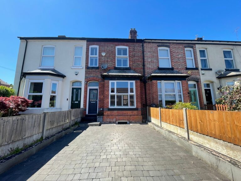 Monton Avenue, Eccles, M30