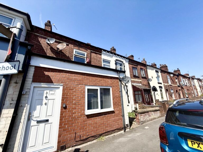 Pendlebury Road, Swinton, M27