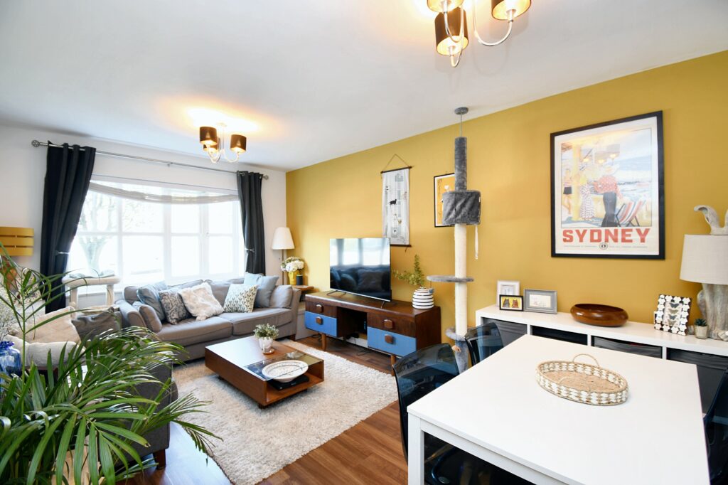 Ellesmere Green, Eccles, M30