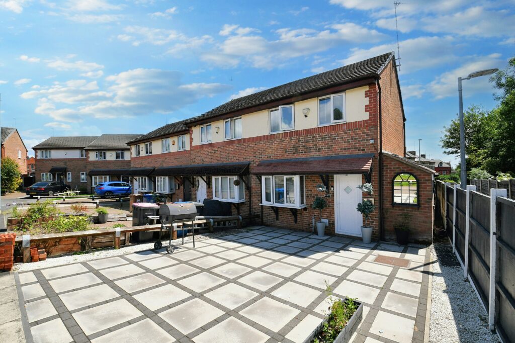 Hexon Close, Salford, M6
