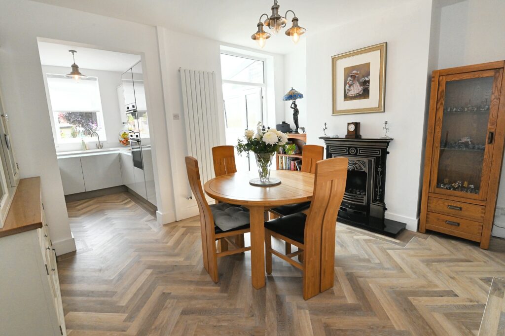 Manchester Road, Worsley, M28