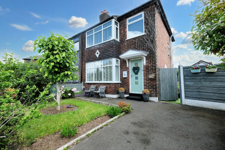 Peveril Road, Salford, M5