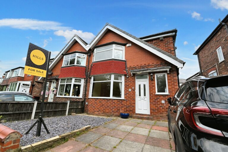 Woodstock Drive, Swinton, M27