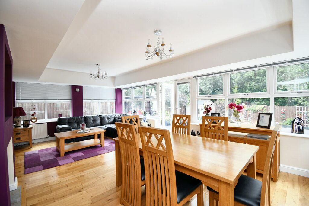 Howley Close, Irlam, M44