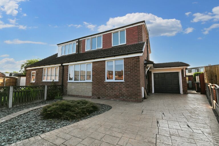 Trent Way, Kearsley, BL4