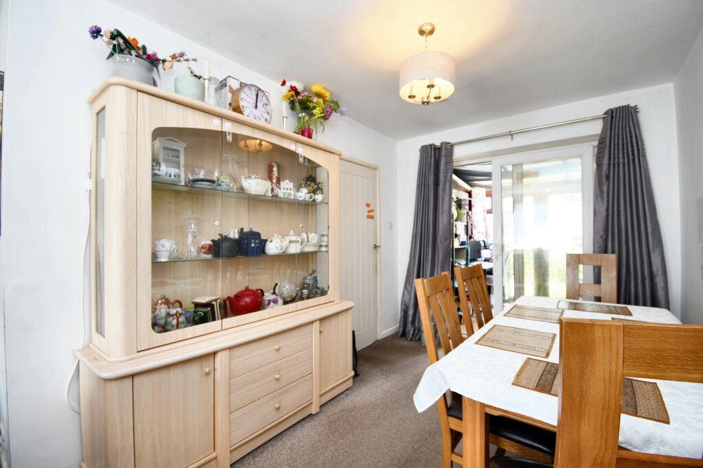 Pollitts Close, Eccles, M30