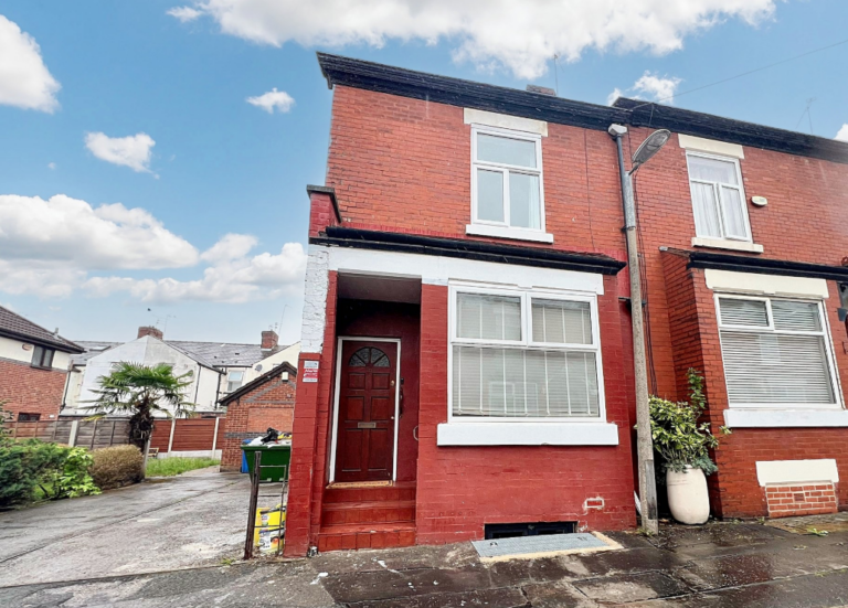 Nona Street, Salford, M6