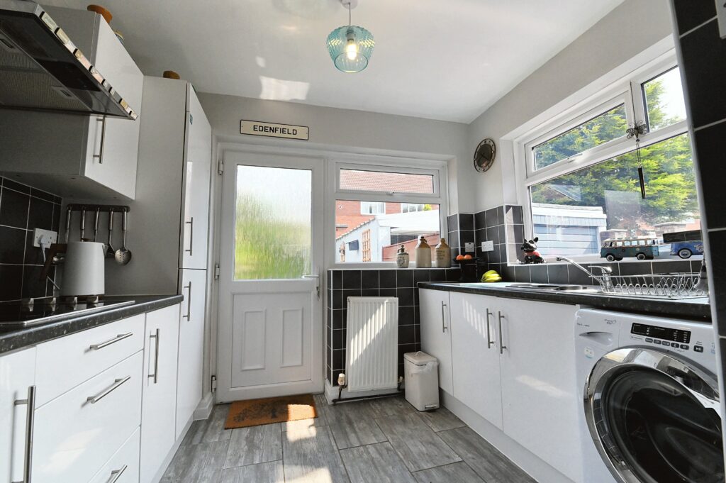 Avon Close, Worsley, M28