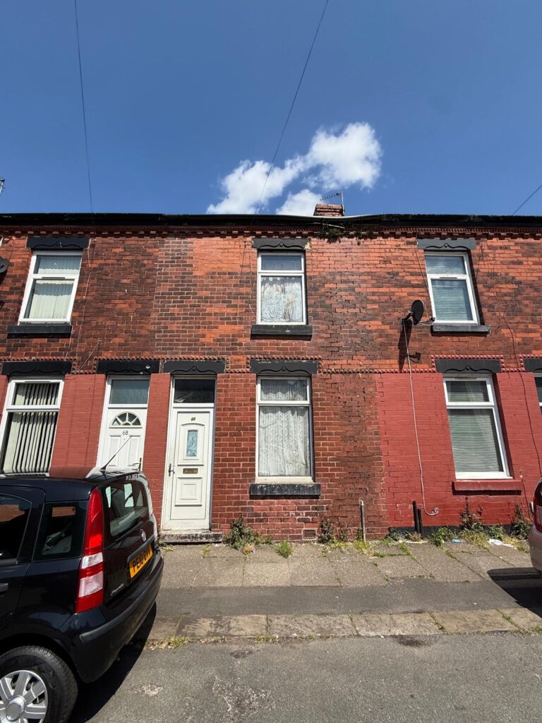 Athol Street, Eccles, M30