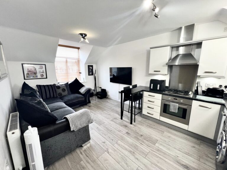 Dickens Close, Salford, M7