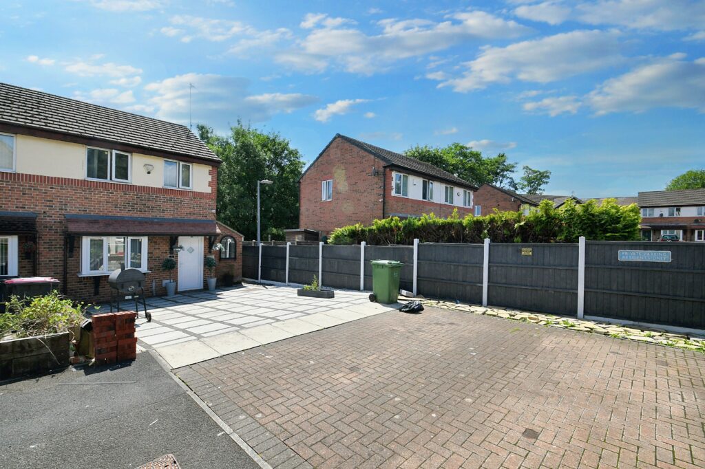 Hexon Close, Salford, M6