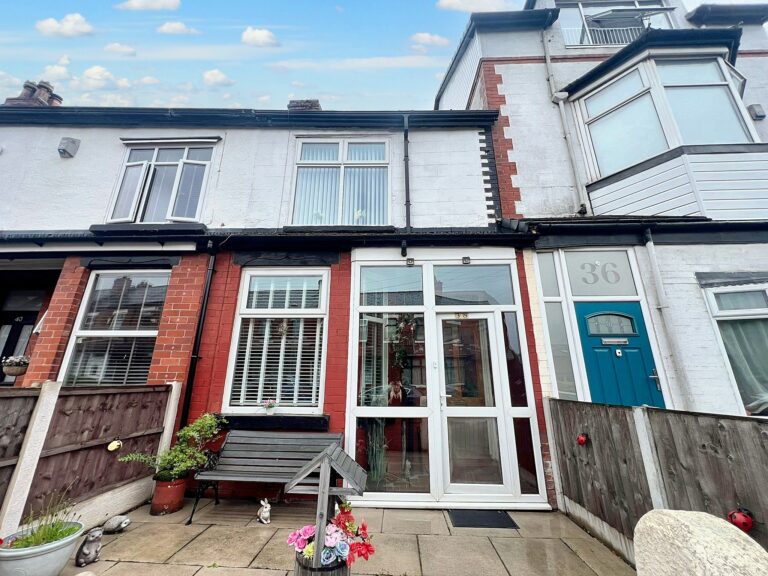 Hayfield Road, Salford, M6