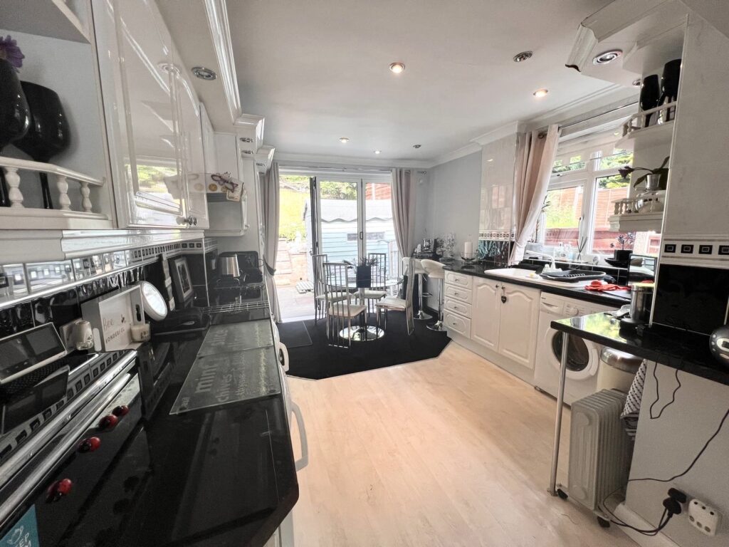 Castlewood Road, Salford, M7