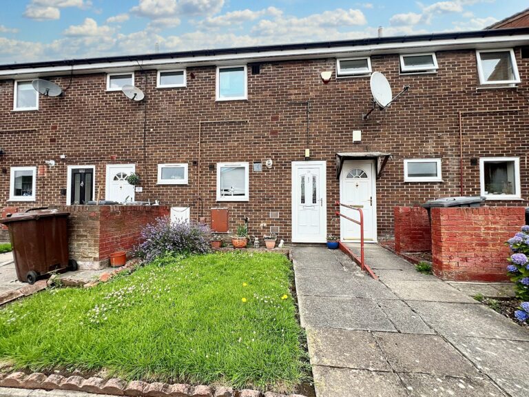 Basset Avenue, Salford, M6