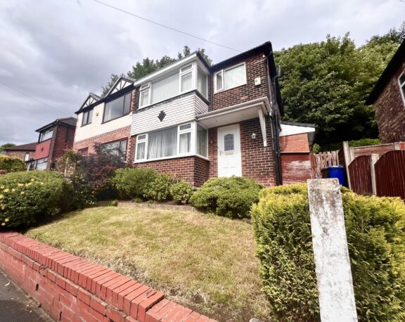 Castlewood Road Image