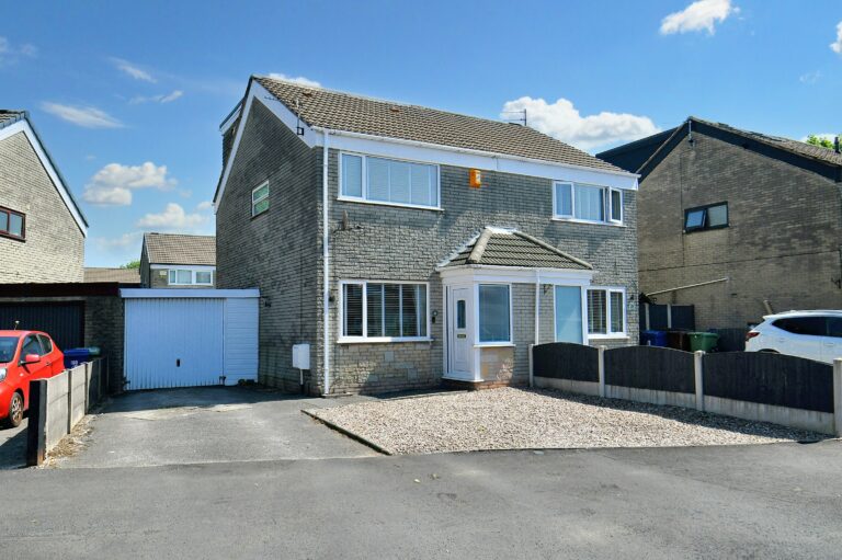 Abbey Road, Tyldesley, M29