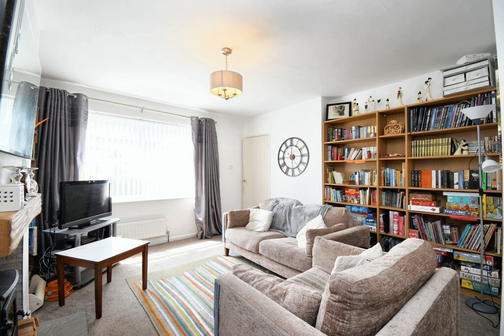 Pollitts Close, Eccles, M30