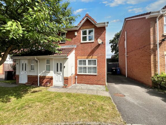 Henty Close Image