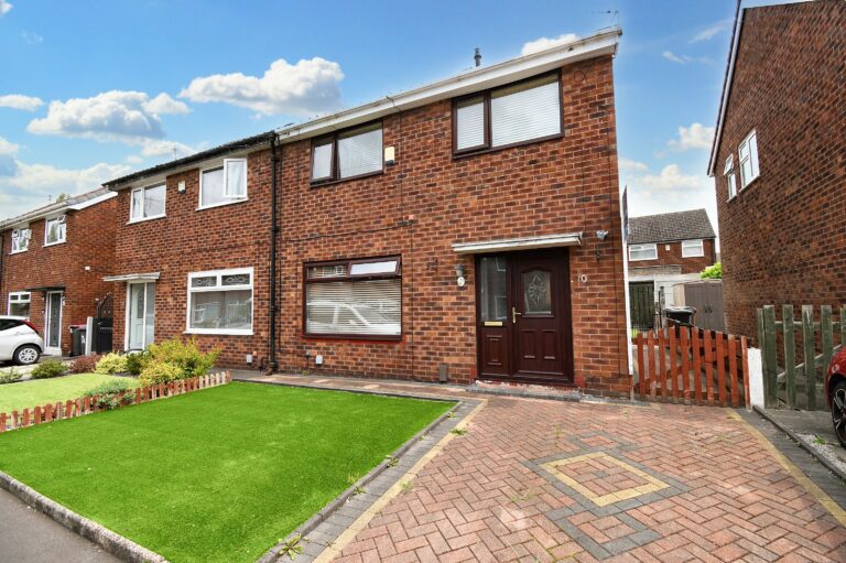 Swanage Road, Eccles, M30