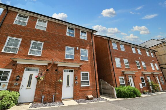 Holden Drive Image