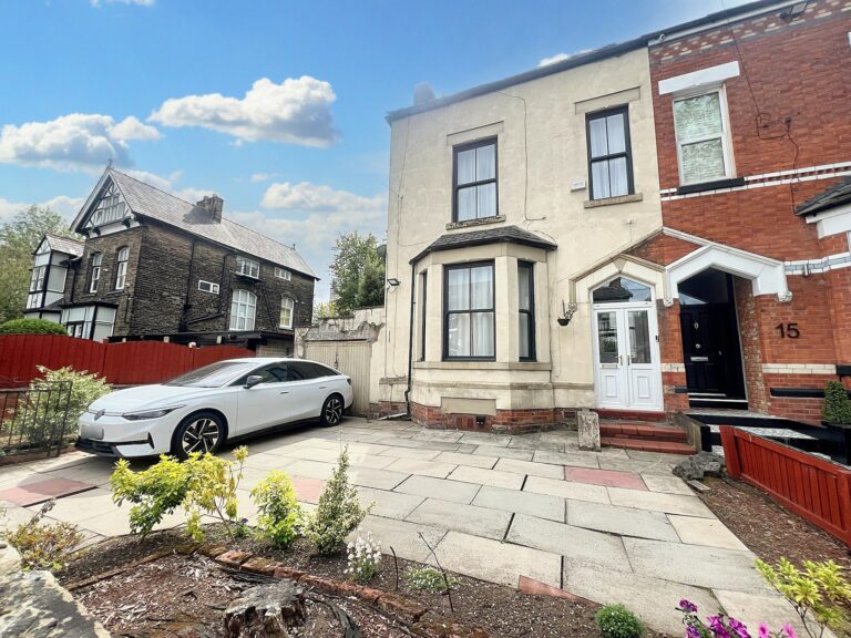 Belgrave Crescent, Eccles, M30