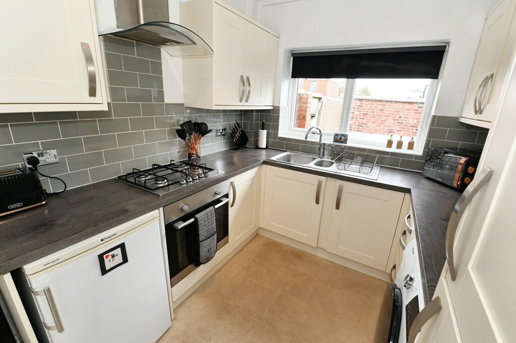 Clarendon Road, Swinton, M27