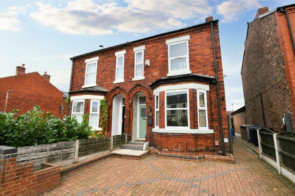 Worsley Road Image
