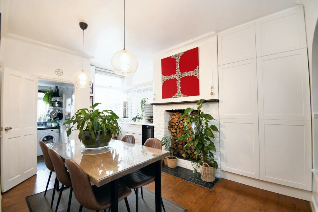 Hampden Grove, Eccles, M30