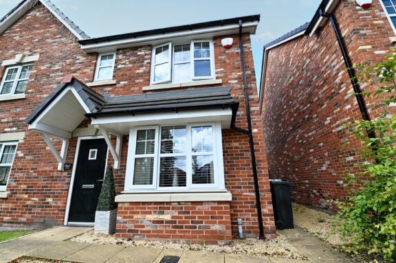 Halls Close Image