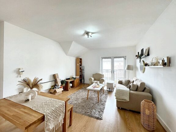 Apartment 19 Image