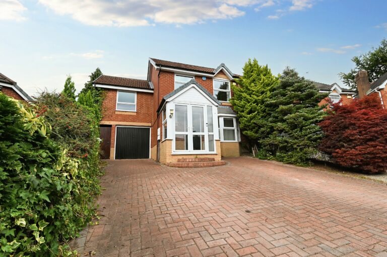 Redwater Close, Worsley, M28